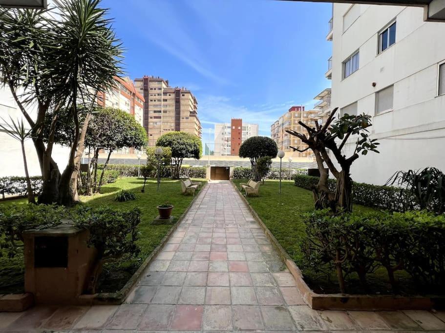 Lovely Family Apartment 2 Min. From The Beach Playa de Gandia Buitenkant foto