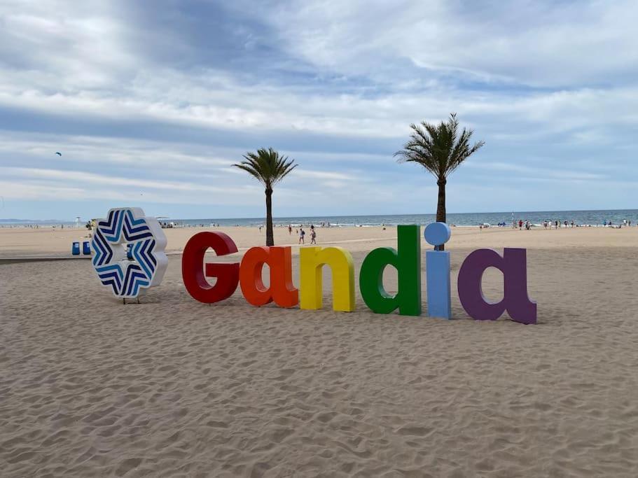 Lovely Family Apartment 2 Min. From The Beach Playa de Gandia Buitenkant foto